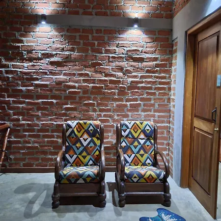 The Hideaway Guest House Kurunegala Exterior photo