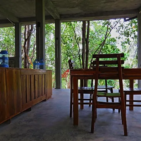 The Hideaway Guest House Kurunegala Exterior photo