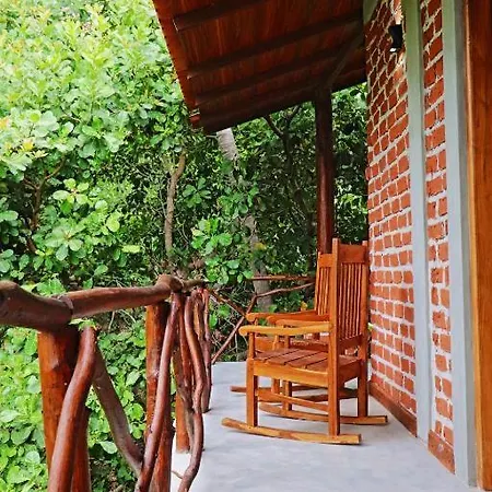 The Hideaway Guest House Kurunegala Exterior photo