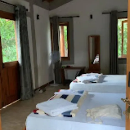 The Hideaway Guest House Kurunegala Exterior photo